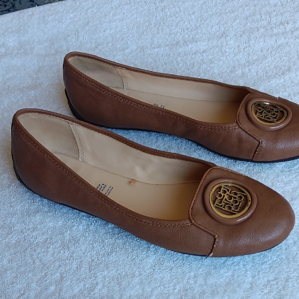 Liz Clairborne Ballet Flats